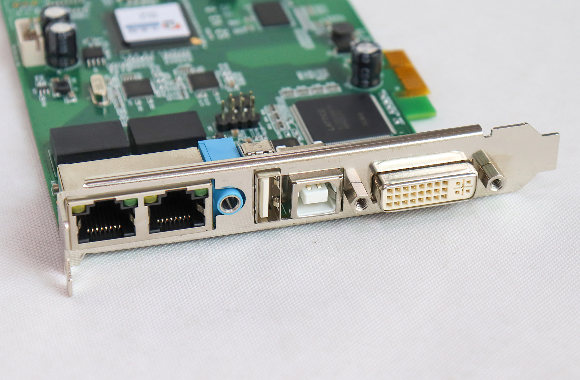 Colorlight S2 LED Display Sender Card sebakeng sa Colorlight IT7 LED Controller Card
