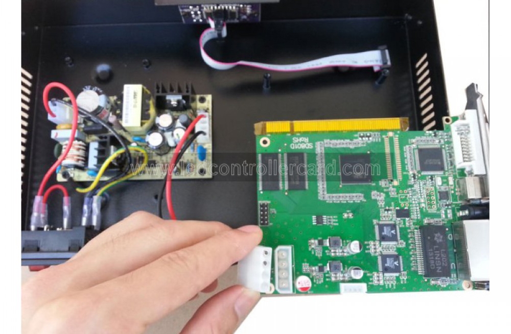 Linsn TS951 LED Sender Box the external form of  Linsn TS901 sender card