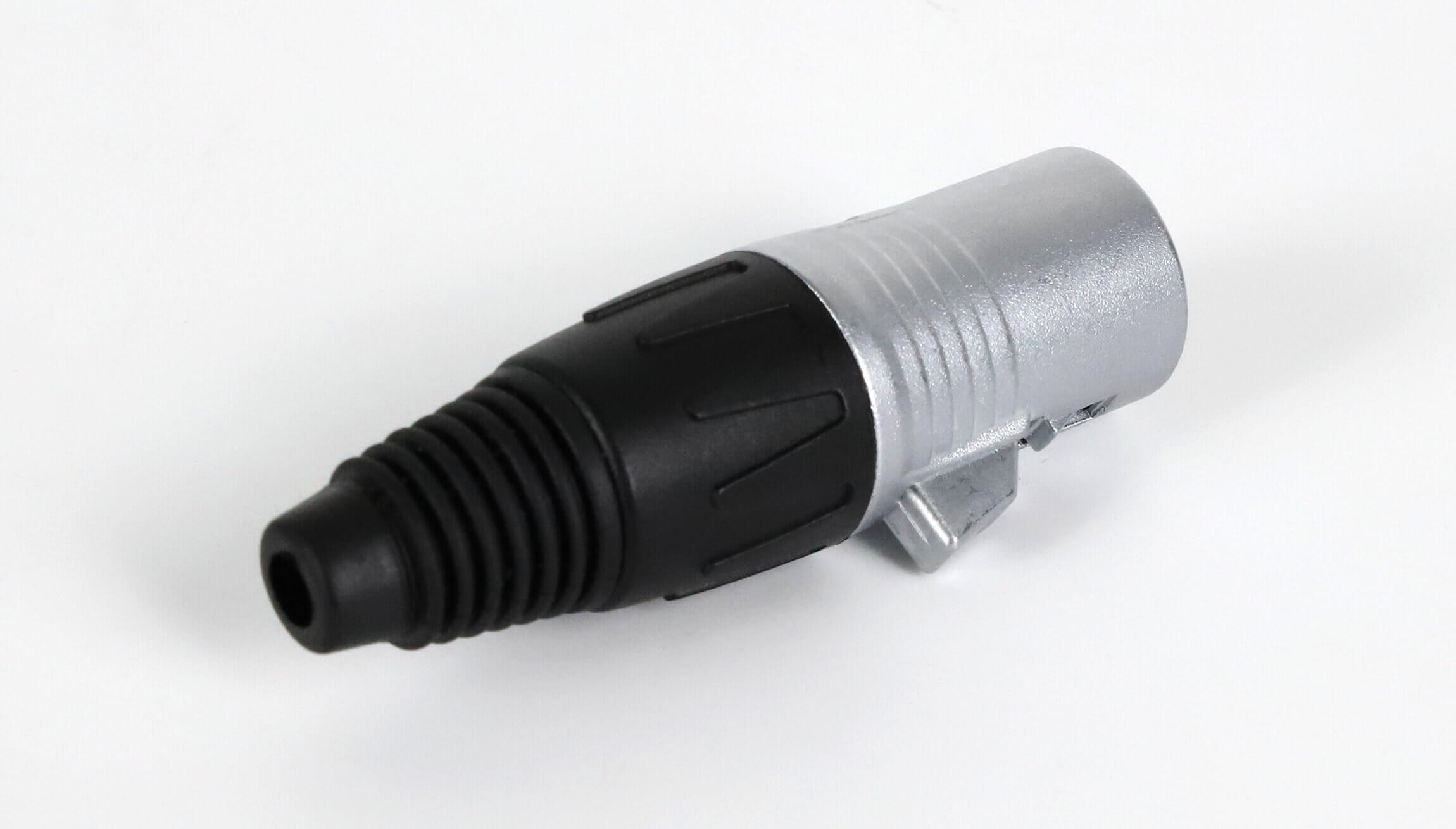plug daya tampilan LED